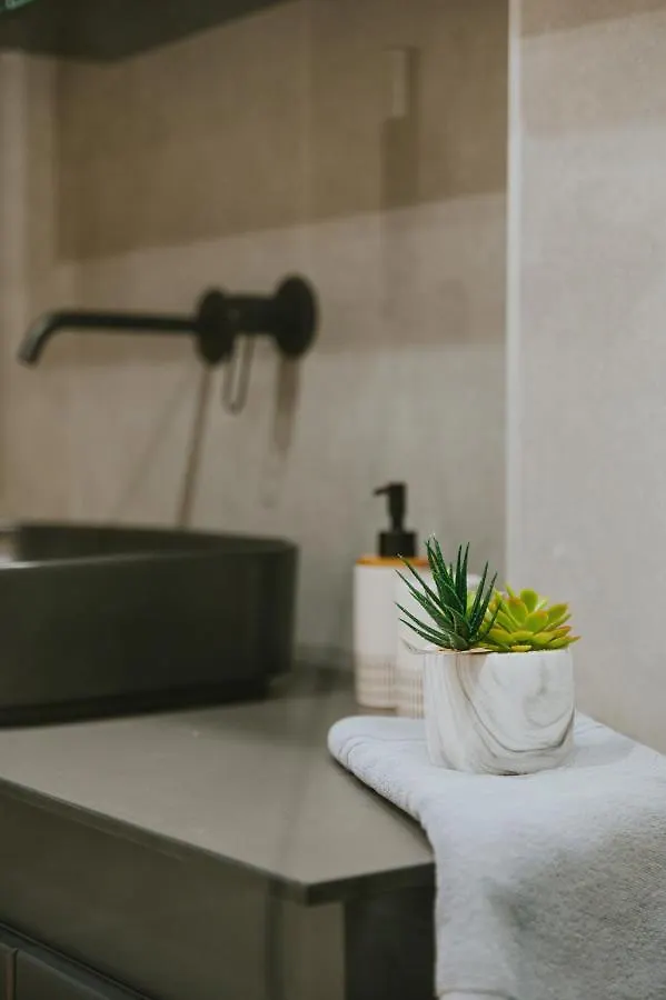 Azuro Luxury Living Apartment Thessaloniki 0*,